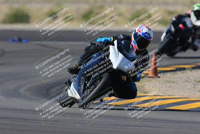 media/Nov-06-2022-SoCal Trackdays (Sun) [[208d2ccc26]]/Turn 11 (10am)/